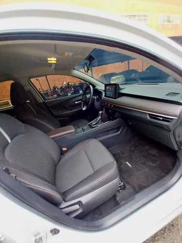 Toyota Yaris E 2024