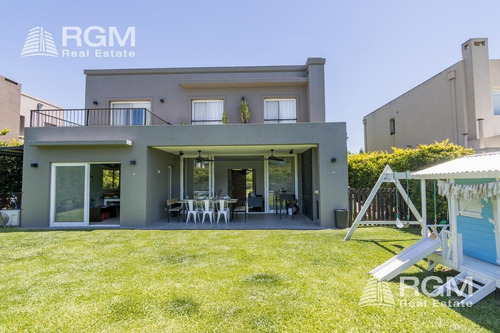 Imagen 17 de 30 de Excelente Casa En Lote Interno En Los Lagos,