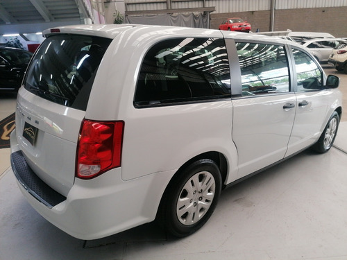 Imagen 2 de 11 de Dodge Grand Caravan 2019 Blanca