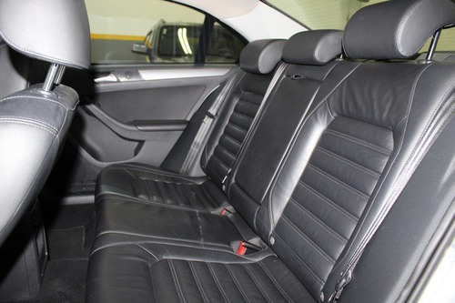 Volkswagen Jetta 2.0 Tsi Highline 211cv Gasolina 4p