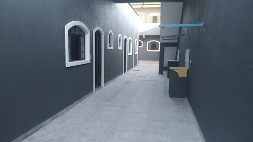 Vende-se Casa Em Suzano Com 4 Casas De 2 Cômodos Investimento Com Renda