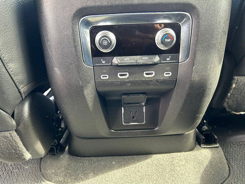 GMC Yukon 6.2 Denali 8 Vel Awd At