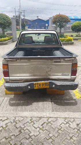 Mitsubishi L200 2.4l