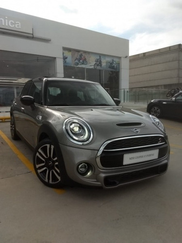 Imagem 1 de 5 de Cooper 2.0 16v Twinpower Gasolina S 4p Steptronic 2020/2021