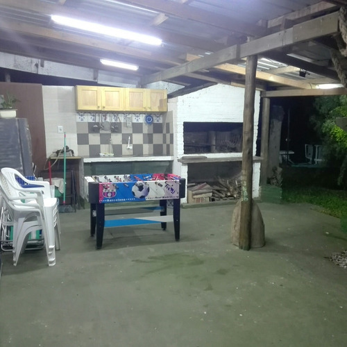 Casa 3 Dormitorios,2baños,fte Sierras 3 Cuadras Playa
