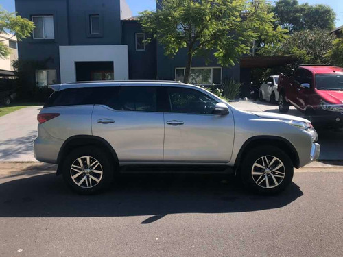 Toyota Sw4 2.8 Srx 177cv 4x4 7as At 2016
