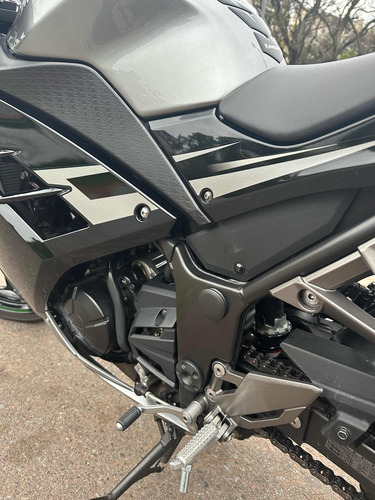 Kawasaki Ninja 300