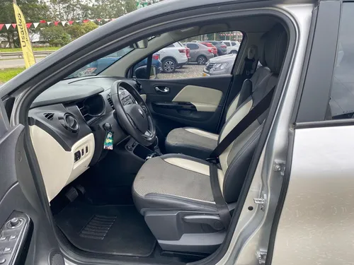 Renault Captur INTENS AT 2.0 4X2