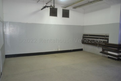 Imagen 6 de 12 de Edificio Industrial En Alquiler Urb. Los Cortijos De Lourdes # 23-9874