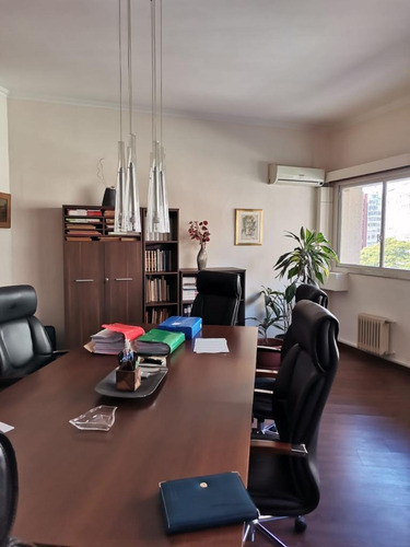 Imagen 22 de 23 de Fina Y Reciclada Oficina O Vivienda Sobre Av. Libertador