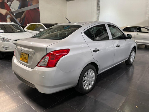 Nissan Versa Mecanico 4x2 Gasolina