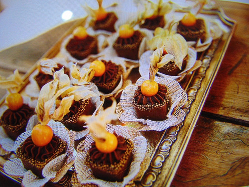 Imagem 2 de 10 de 200 Forminhas Doces Finos Flor Dupla Casamento Aniversário