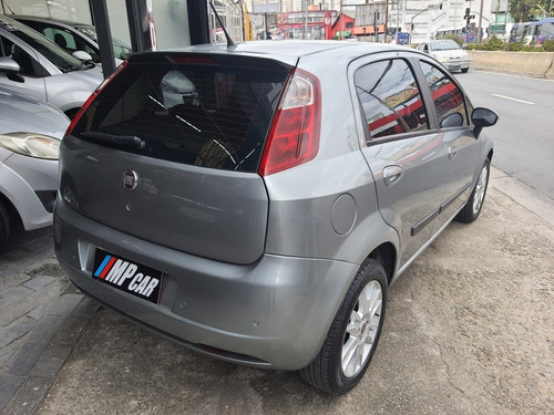 Imagem 8 de 8 de Punto 2012 1.6 Essence Dualogic 68.000km