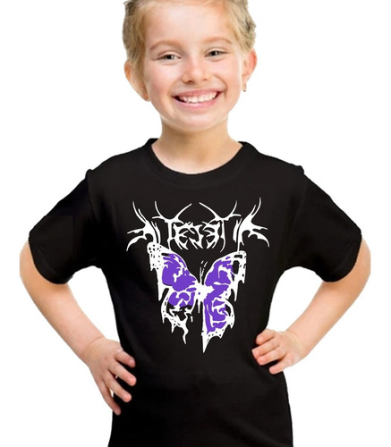 Imagen 4 de 6 de Remera Negra Aesthetic Mariposa Violeta Algodón Premium