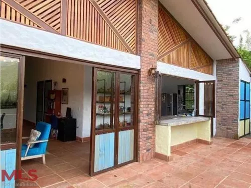 Hermosa Casa Campestre Estilo Colonial(mls#240873)
