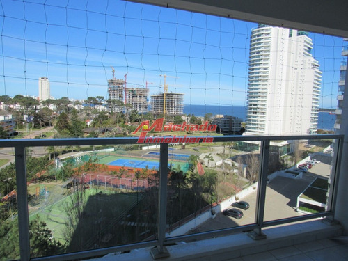 Imagen 2 de 27 de Venta De Apartamento De Tres Dormitorios En Punta Del Este