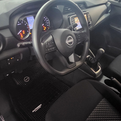 Nissan Versa 1.6 Sense