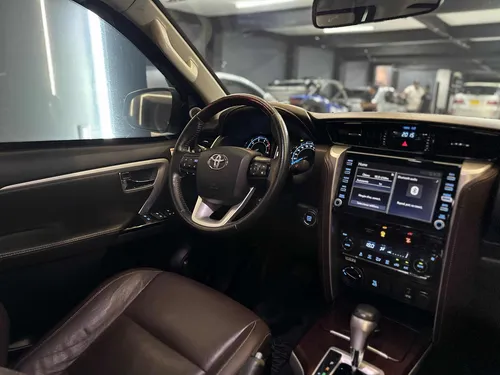 Toyota Fortuner 2.8l