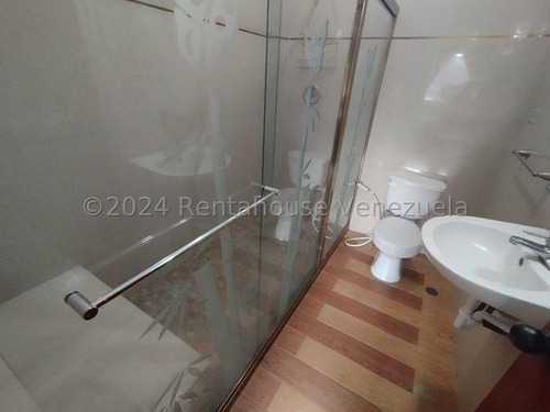 Maria González 25-4828 Townhouse En Alquiler Villa Belmonti San Diego, Completamente Equipado Y Amoblado, Planta Eléctrica Y Pozo.
