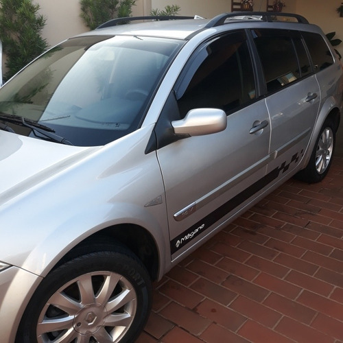 Renault Megane Grand Tour 2011 1.6 Dynamique Hi-flex 5p