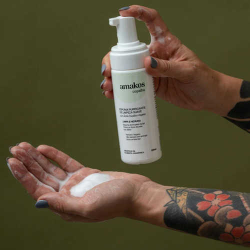Espuma De Limpeza Facial Antiacne Limpeza Profunda Calmante Antioxidante De Copaíba Vegano 120ml Amakos