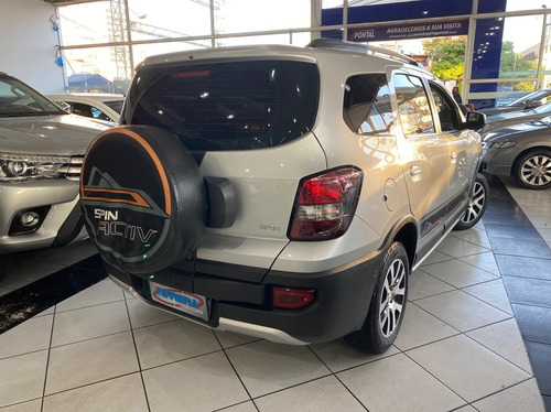 Imagem 2 de 15 de Chevrolet Spin 1.8 Activ 8v 2016