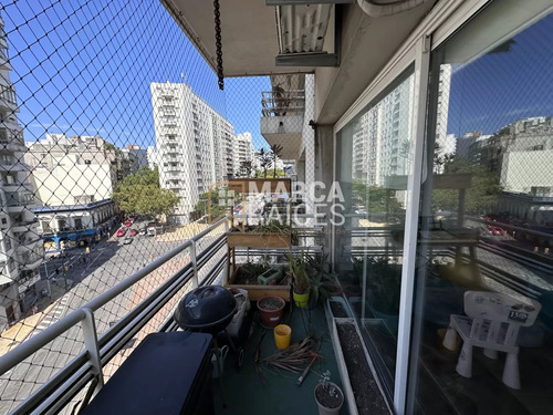 Venta Apartamento Amplio 2 Dormitorios 2 Baños Balcon Garage Centro Montevideo