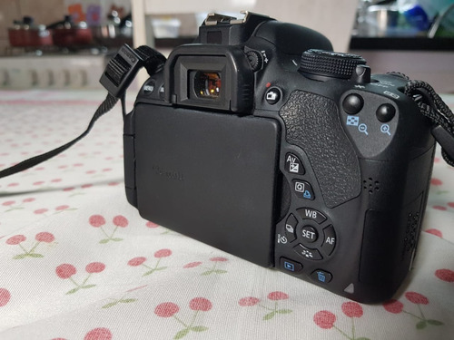 Canon T5i + Tripé, Disparador, Microfone