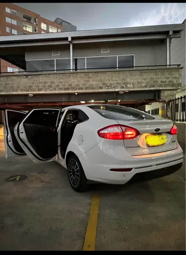 Ford Fiesta 1.6 Titanium Mt