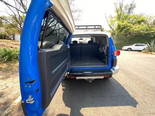 Toyota Fj Cruiser 3p Premium Aa Ee Ra Abs 4x4 At
