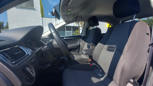 Imagen 10 de 15 de Seat Toledo 2018 4p Style L4/1.4/t Aut
