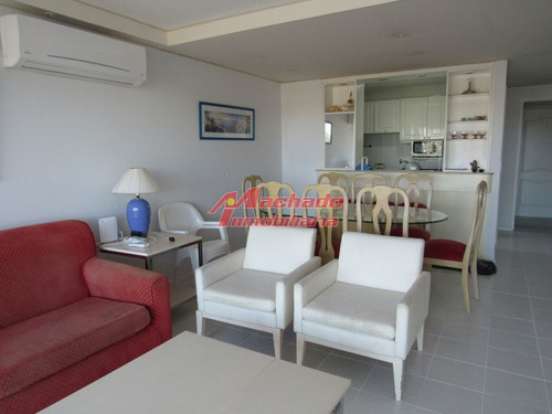 Imagen 7 de 27 de Venta De Apartamento De Tres Dormitorios En Punta Del Este