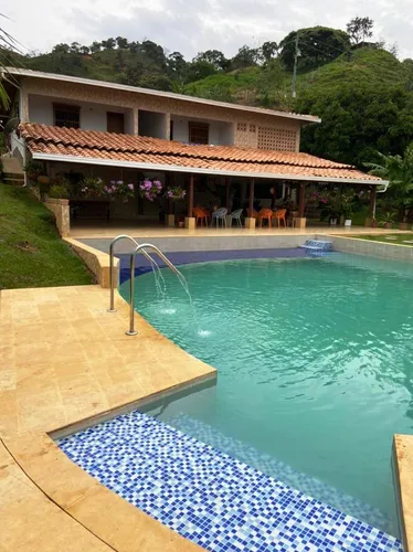 Finca En Venta En Hispania. Cod V4005