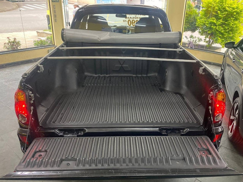Imagem 10 de 10 de Mitsubishi L200 Triton 2.4 Hls 4x2 Cd 16v Flex 4p Manual