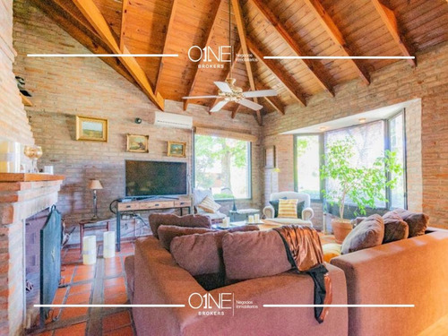 Imagen 10 de 26 de Casa En Espectacular Lote Doble En Esquina !!