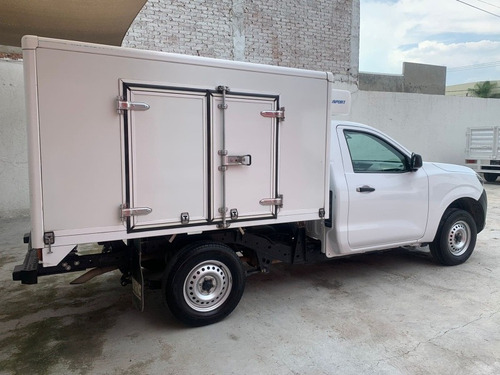 Imagen 13 de 15 de Nissan Np300 2019 2.5 Estacas, Chasis, Refrigerada