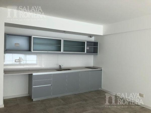 Imagen 5 de 11 de Departamento De 1 Ambiente En Venta En Barrio Norte