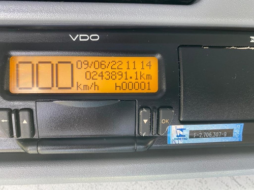 Imagem 8 de 25 de Mercedes Atego 1719/48 - 4x2 - 2018