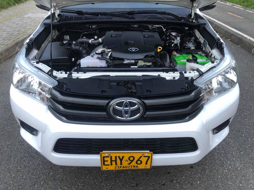 Imagen 11 de 11 de Toyota Hilux 2400cc Diesel, Modelo:2018 - 62.000km,mec - 4x4
