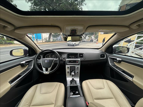 Volvo S60 2.0 t4 Momentum Gasolina 4p Automático