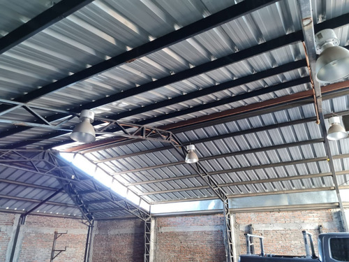 Bodega (400mts2) Oficinas (260mts2) Exelente Ubicacion.
