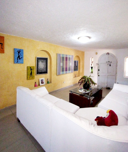 Imagen 12 de 16 de Casa De 182 Mt2. En El Corazón De Playa El Ángel. Inmobiliaria Agent Trust Realty Venezuela