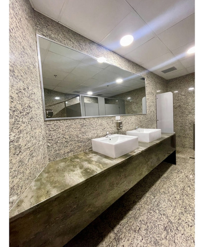 Se Vende Oficina 42.33m2 Las Mercedes 1618