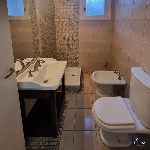 Chalet En Venta En Barrio Inglés - Hurlingham