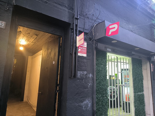 Excelente Terreno Como Inversion Con Local Comercial