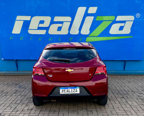 Chevrolet Onix HATCH LT 1.0 8V FlexPower 5p Mec.