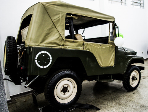 Jeep Willys 1962 Placa Preta