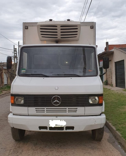Imagen 6 de 8 de Mercedes Benz 710