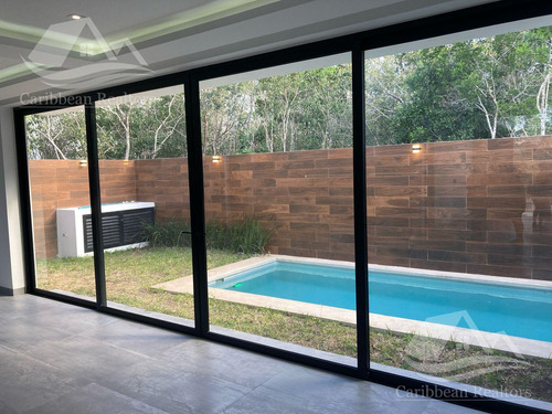 Casa En Venta En Via Cumbres Cancun