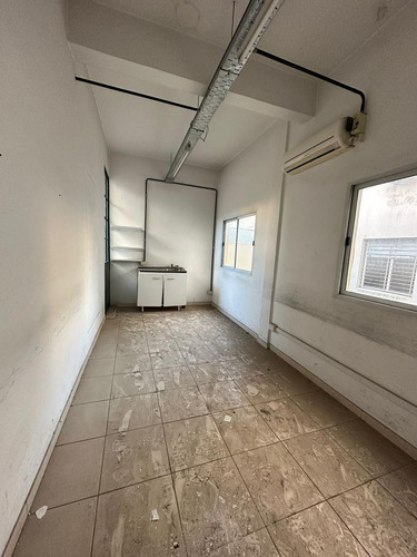 Local En San Telmo - 800 M2